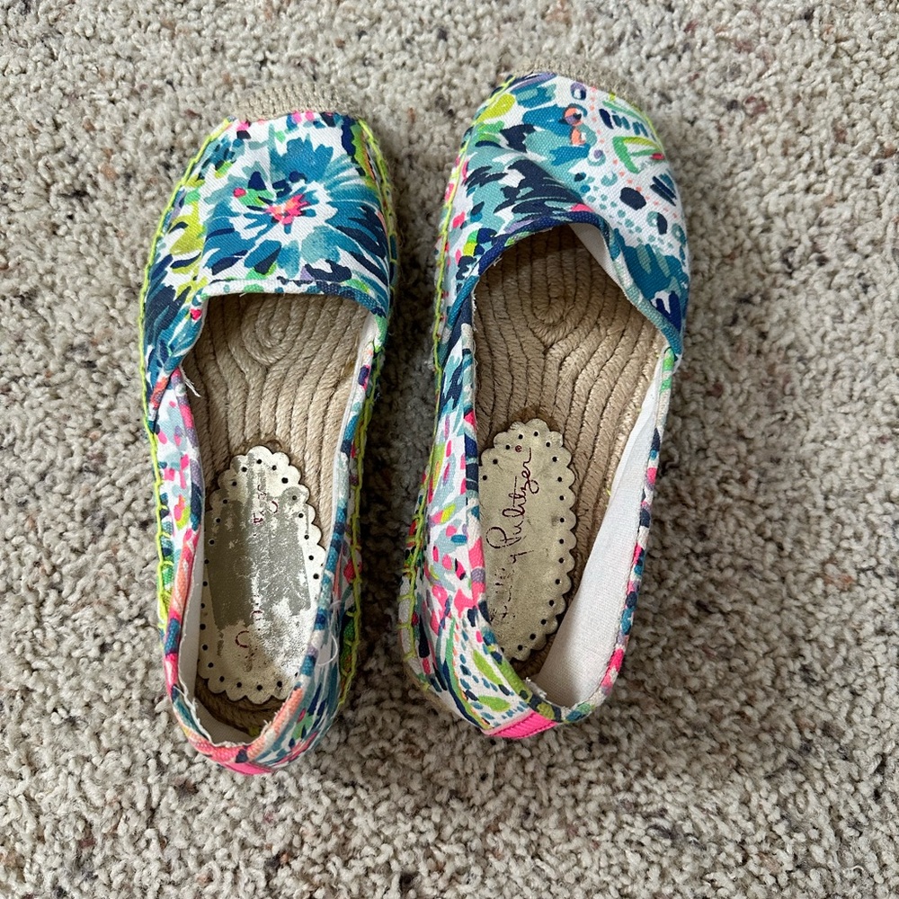 Lilly Pulitzer Floral Slip-On Espadrille’s. Size 6